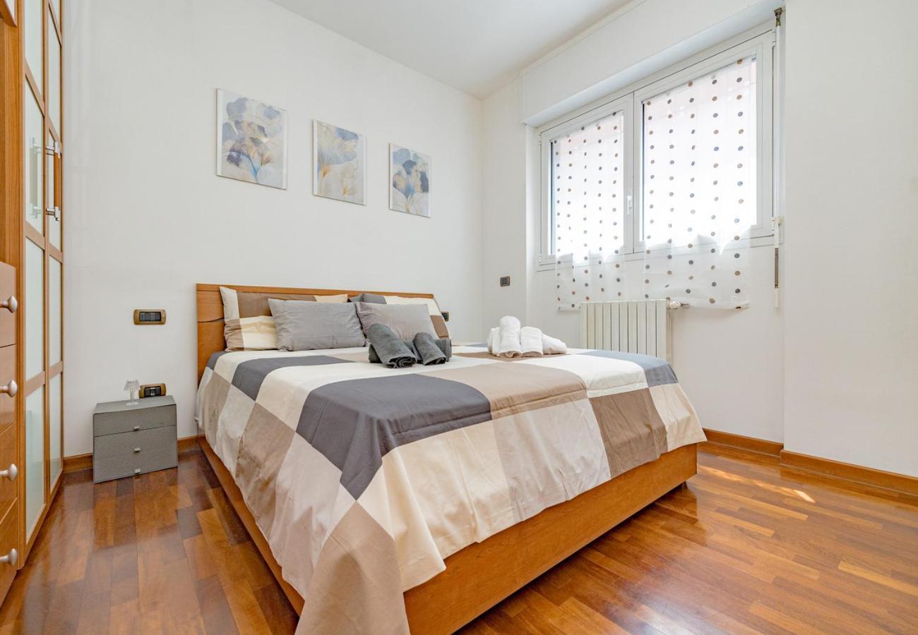 Appartamento Arcimboldi'S Terrace & Private Parking *
